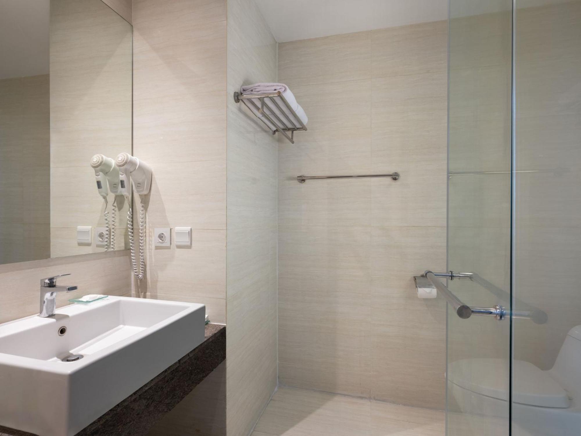 Hotel Santika Premiere Gubeng
